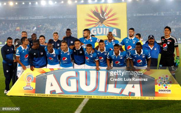 Players of Millonarios pose for a team photo prior to the first leg match between Millonarios and Independiente Santa Fe as part of the Liga Aguila...