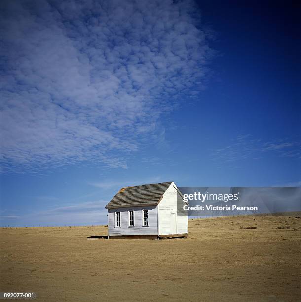 small white house in desolate area, new mexico, usa - small house stock pictures, royalty-free photos & images