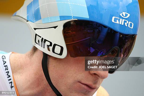 Cycling team Garmin-Slipstream 's Bradley Wiggins of Great Britain concentrates before competing on July 23, 2009 in the 40,5 km individual...