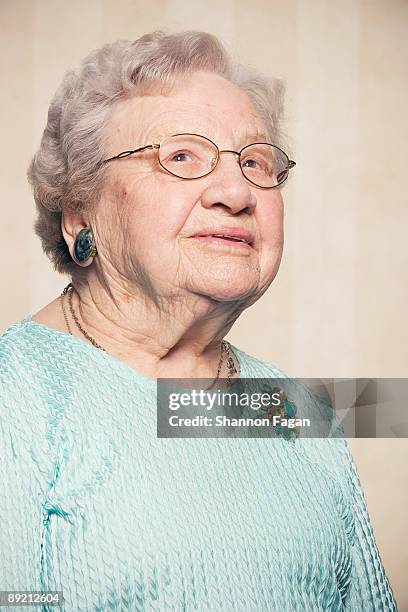 elderly woman in retirement home - 109 stock pictures, royalty-free photos & images