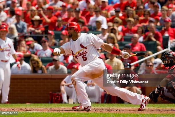 Albert Pujols of the St. Louis Cardinals bats against the Arizona Diamondbacks on July 19, 2009 at Busch Stadium in St. Louis, Missouri. The...