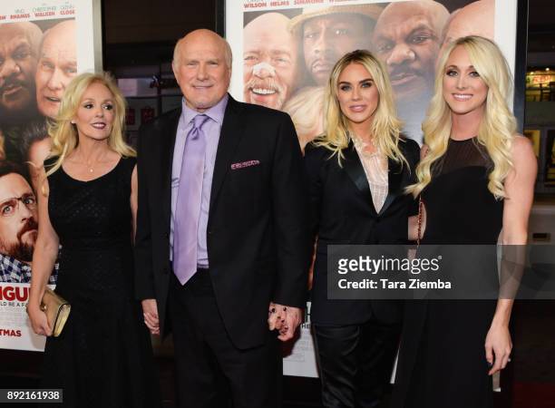Tammy Bradshaw, Terry Bradshaw, Rachel Bradshaw and Erin Bradshaw attend the premiere of Warner Bros. Pictures' 'Father Figures' at TCL Chinese...