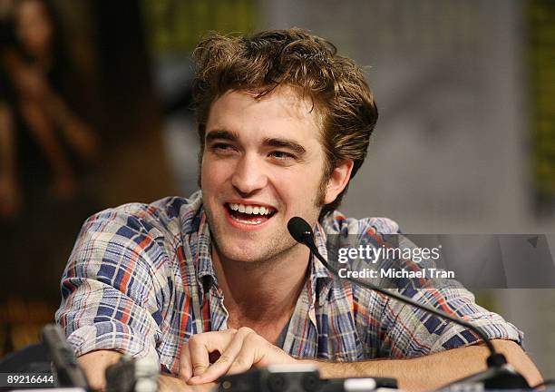 Actor Robert Pattinson attends the 2009 Comic-Con "Twilight: New Moon" press conference held at the Hilton San Diego Bayfront Hotel on July 23, 2009...