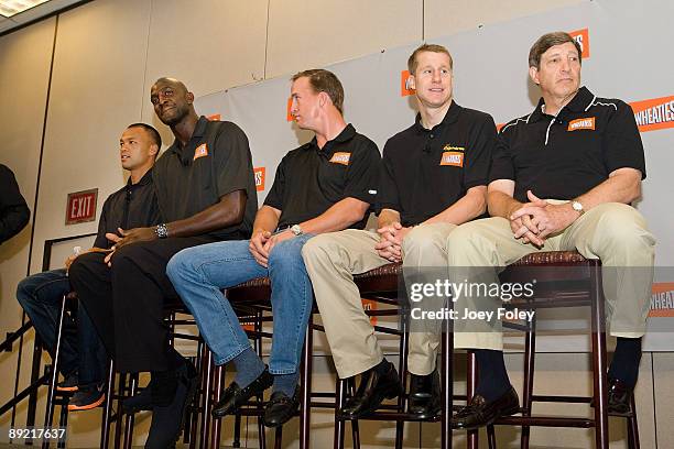 Gold medal winning decathlete Bryan Clay, NBA star Kevin Garnett, Indianapolis Colts quarterback Peyton Manning, triathlete Hunter Kemper and sports...