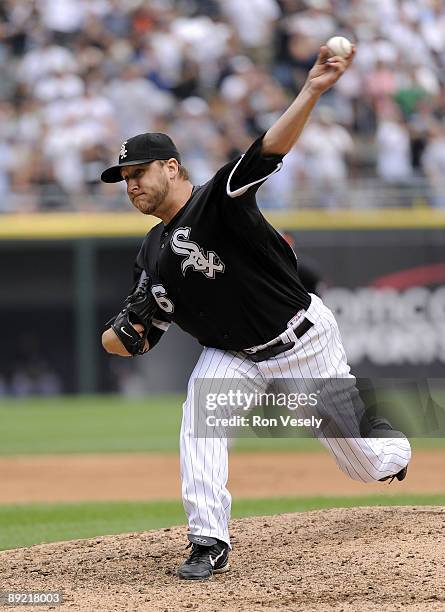 Mark Buehrle of the Chicago White Sox pitches against the Tampa Bay Rays on June 23, 2009 at U.S. Cellular Field in Chicago, Illinois. Buehrle...