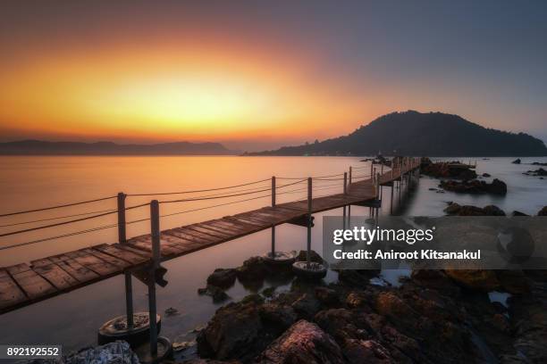 the wooden bridge in the village of chanthaburi. - chanthaburi sea bildbanksfoton och bilder