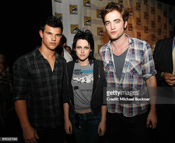 Actors Taylor Lautner, Kristen Stewart and Robert Pattinson attend "The Twilight Saga: New Moon" Summit Entertainment panel during Comic-Con 2009...