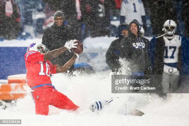 Deonte Thompson of the Buffalo Bills makes a first down reception during overtime against the Indianapolis Colts at New Era Field on December 10,...