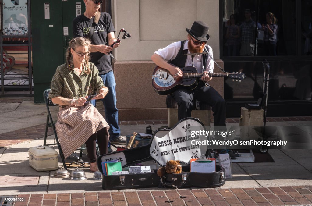 Street musicians Asheville