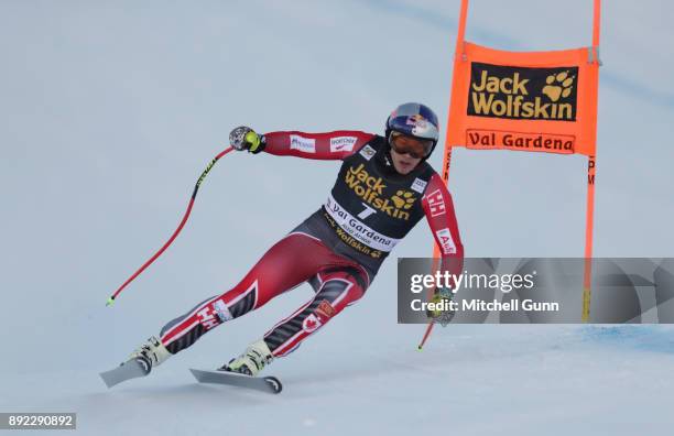 Erik Guay of Canada races down the Saslong course during the Audi FIS Alpine Ski World Cup Men's Downhill training on December 14 2017 at Val...