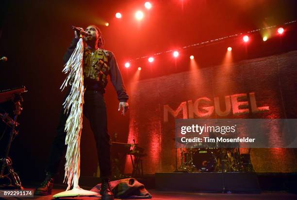 Miguel performs during 106.1 KMEL's Holiday House of Soul at the Fox Theater on December 13, 2017 in Oakland, California.