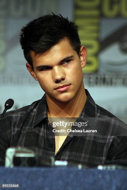 Actor Taylor Lautner attends the "New Moon" Press Conference at Hilton San Diego Bayfront Hotel on July 23, 2009 in San Diego, California.