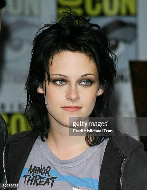 Actress Kristen Stewart attends the 2009 Comic-Con "Twilight: New Moon" press conference held at the Hilton San Diego Bayfront Hotel on July 23, 2009...