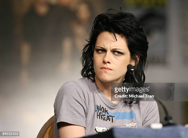 Actress Kristen Stewart attends the 2009 Comic-Con "Twilight: New Moon" press conference held at the Hilton San Diego Bayfront Hotel on July 23, 2009...
