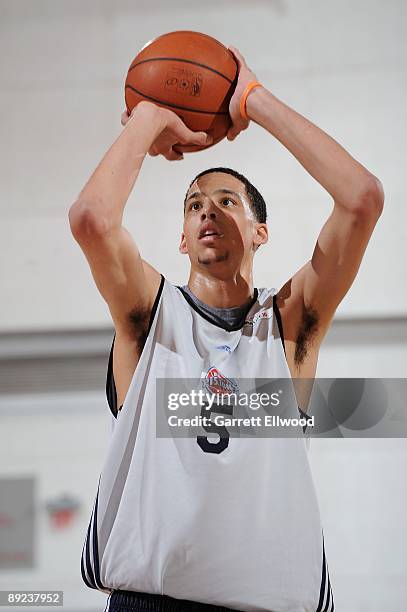 Austin Daye of the Detroit Pistons shoots a free throw during NBA Summer League presented by EA Sports against the New York Knicks on July 15, 2009...