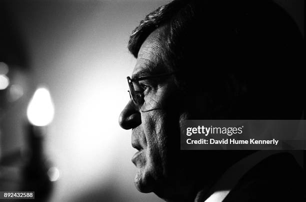 Senate Majority Leader Trent Lott talks to reporters in the hallways of the U.S. Capitol Building during the Senate Impeachment Trial of Bill...