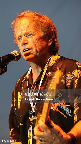 Al Jardine, original founding member of The Beach Boys brings his Endless Summer Band to the 27th Annual Quick Chek New Jersey Festival of Ballooning...