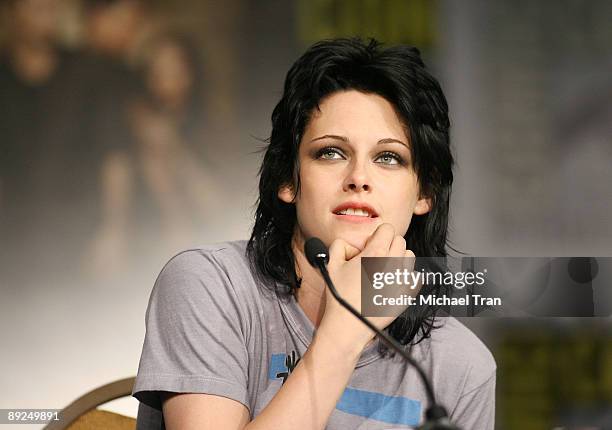 Actress Kristen Stewart attends the 2009 Comic-Con "Twilight: New Moon" press conference held at the Hilton San Diego Bayfront Hotel on July 23, 2009...