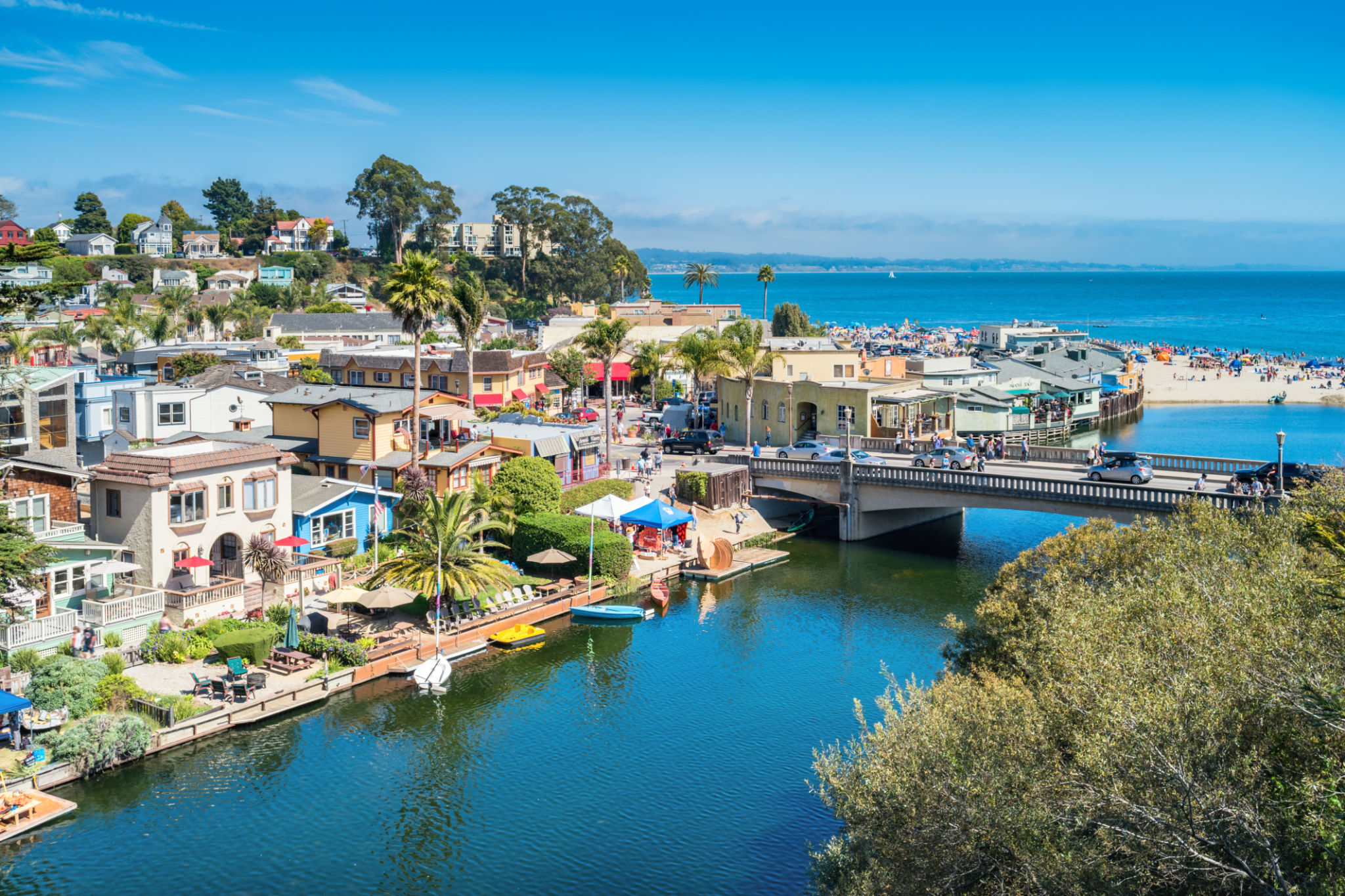 santa cruz cityscape