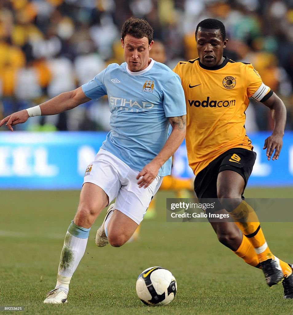 Kaiser Chiefs v Manchester City