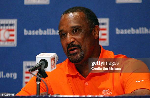 Inductee Jim Rice speaks to the media at the Cooperstown Central School during the Baseball Hall of Fame weekend on July 25, 2009 in Cooperstown, New...