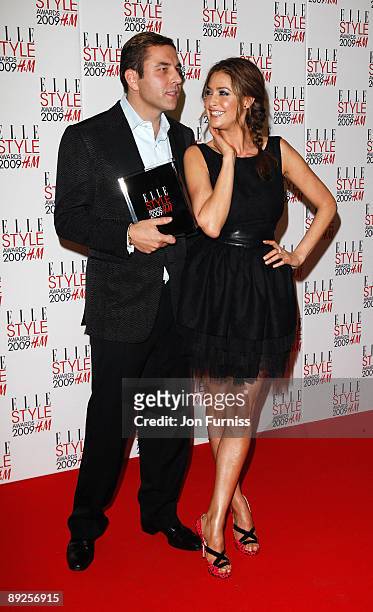 David Walliams and Lisa Snowdon pose in the Press Room at the ELLE Style Awards 2009 held at Big Sky London Studios on February 9, 2009 in London,...