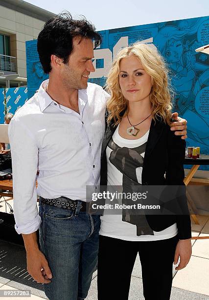 Anna Paquin and Stephen Moyer at the WIRED Cafe at Comic-Con at The Omni on July 25, 2009 in San Diego, California.