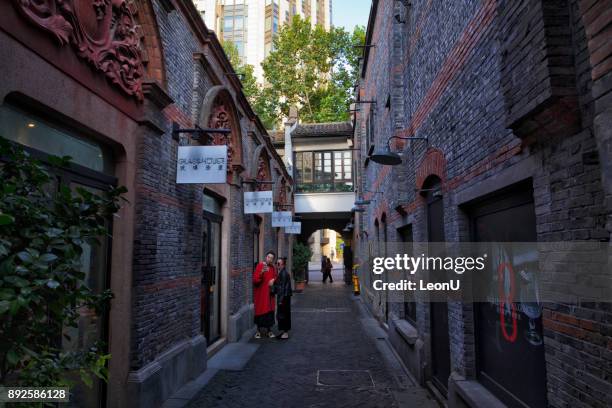 xintiandi, shanghai, china - shanghai french concession stock pictures, royalty-free photos & images