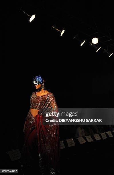 Neeru Rajput Model 4,821 Entertainment Pictures Of The Week July 30 Stock Photos, High-Res ...