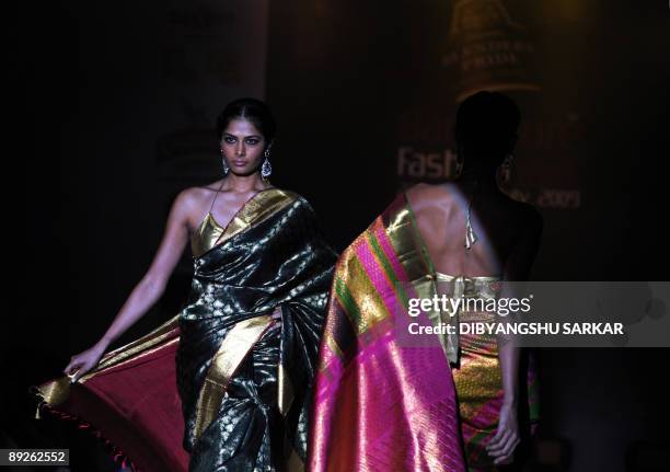 Neeru Rajput Model 199 Neeru Stock Photos, High-Res Pictures, and Images - Getty Images