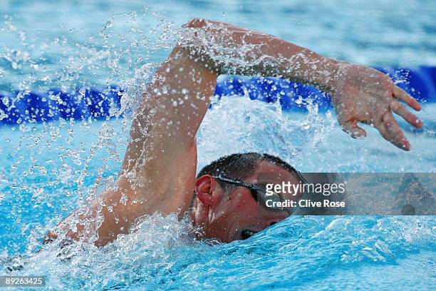 Ryan Cochrane of Canada competes in the Men's 400m Freestyle Final during the 13th FINA World Championships at the Stadio del Nuoto on July 26, 2009...