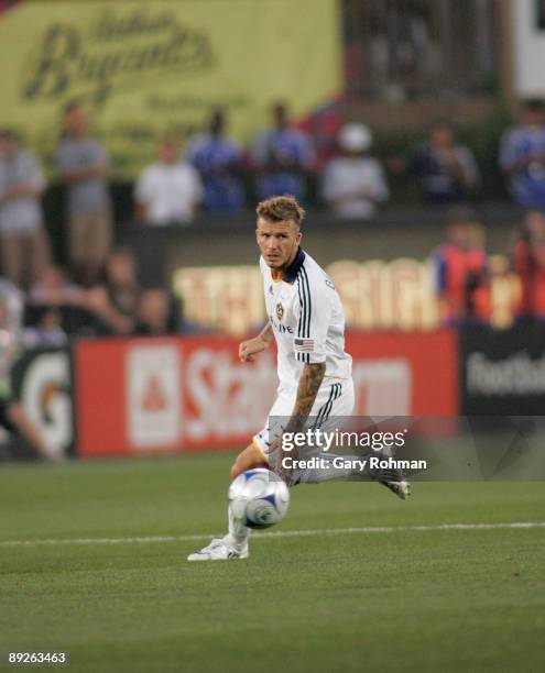 David Beckham of the Los Angeles Galaxy plays against the Kansas City Wizards at CommunityAmerica Ballpark on July 25, 2009 in Kansas City, Kansas.