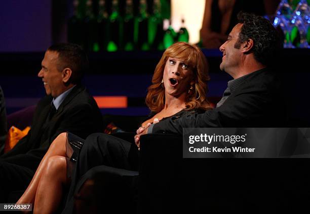 Gilbert Gottfried Comedy Central Roast Of Joan Rivers 210 photos et images haute résolution de Kathy Garrett - Getty Images