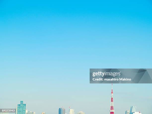 tokyo sky - blue ストックフォトと画像