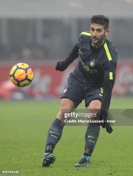 Roberto Gagliardini of FC Internazionale in action during the TIM Cup match between FC Internazionale and Pordenone at Stadio Giuseppe Meazza on...