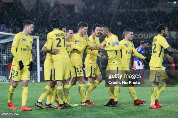 Team PSG celebrate his goal during the french League Cup match, Round of 16, between Strasbourg and Paris Saint Germain on December 13, 2017 in...