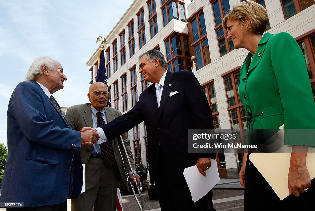 u-s-transportation-secretary-ray-lahood-shakes-hands-with-rep-sandy