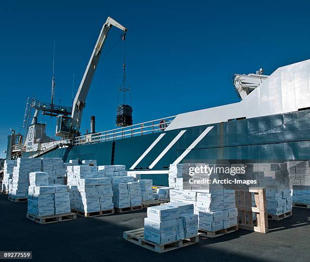 Container Fish Loading Frozen Fish Shipping Photos and Premium High Res Pictures - Getty Images