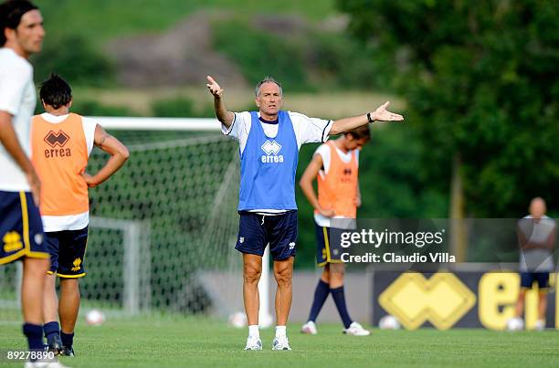 Coach Francesco Guidolin of Parma in action during the training on July 27, 2009 in Malles , Italy.