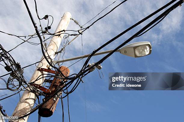 por cable en - cable-de-acero fotografías e imágenes de stock