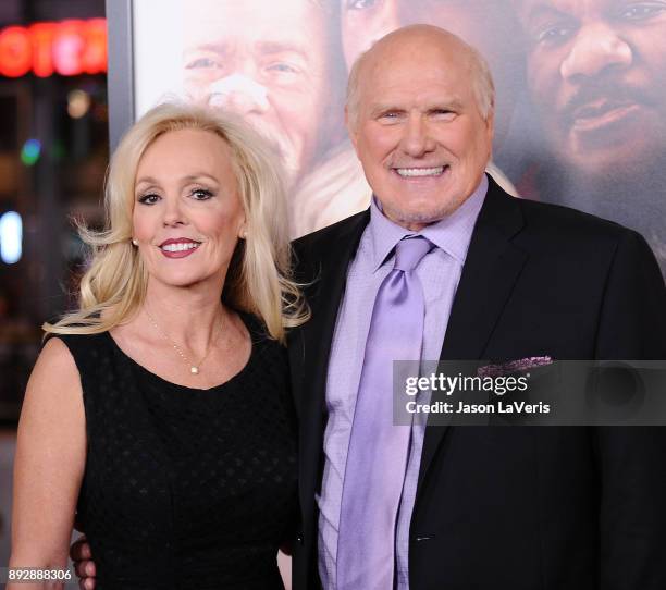 Terry Bradshaw and wife Tammy Bradshaw attend the premiere of "Father Figures" at TCL Chinese Theatre on December 13, 2017 in Hollywood, California.