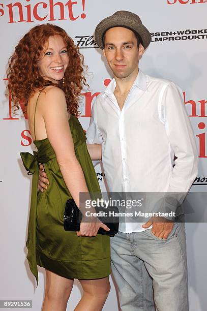 Actress Marleen Lohse and Sebastian attend the world premiere of "Maria, Ihm Schmeckt's Nicht!" on July 27, 2009 in Munich, Germany.
