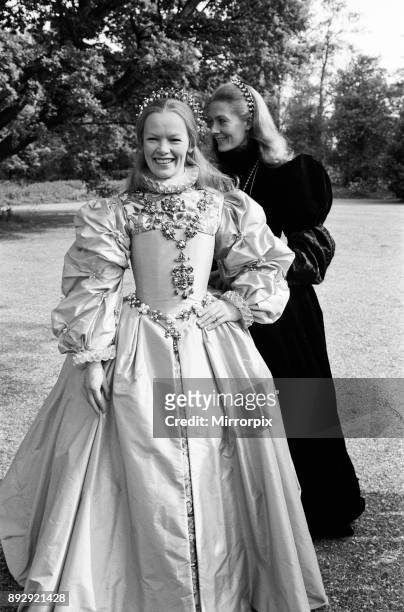 Filming 'Mary, Queen of Scots' began at Shepperton Studios. Glenda Jackson plays Elizabeth I of England and Vanessa Redgrave is Mary, Queen of Scots,...