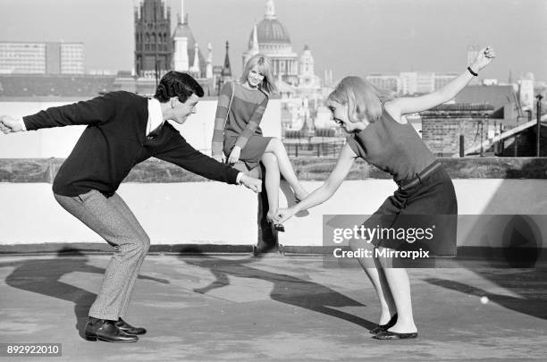 Dancers demonstrate The Ska, a new dance craze hitting the clubs of London, 18th September 1964.