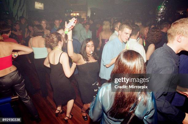 Opening of the SkyDome multiplex, Croft Road, Coventry, Friday 22nd October 1999. Our picture shows scenes outside Ikon Nightclub.