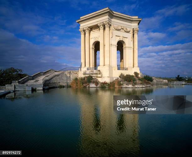 water tower at promenade du peyrou - montpellier stock pictures, royalty-free photos & images