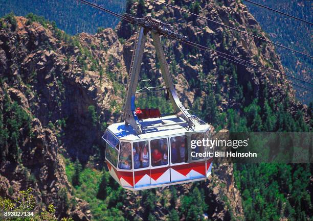 cable car in sandia mountains - pico sandia - fotografias e filmes do acervo