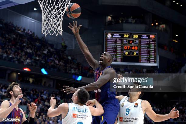 Kevin Seraphin, #1 center of FC Barcelona Lassa during the 2017/2018 Turkish Airlines Euroleague Regular Season Round 12 game between Real Madrid v...