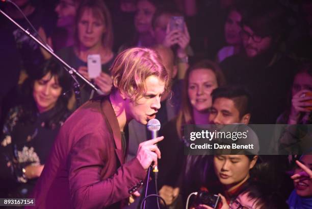 Tom Odell performs for Help Refugees at their annual Christmas party at The Jazz Cafe on December 14, 2017 in London, England.