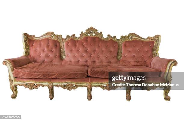 vintage antique louis xv french rococo tufted back hand carved sofa - antique sofa styles foto e immagini stock